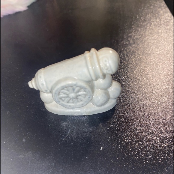 Wade Pottery England Circus Series Cannon Balls Figurine Red Rose Tea - Picture 4 of 8